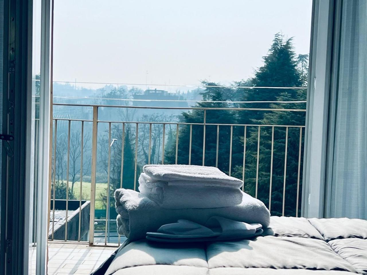 Bed and Breakfast Seven Nights Bolonia Exterior foto
